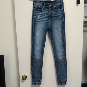 Buckle Black Women's Distressed Skinny Jeans